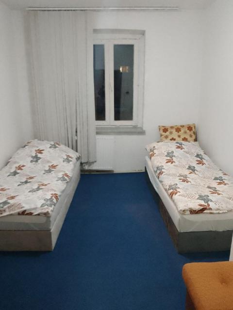 Sagittarius Hostel- Pracowniczy Łódź Eksteriør bilde